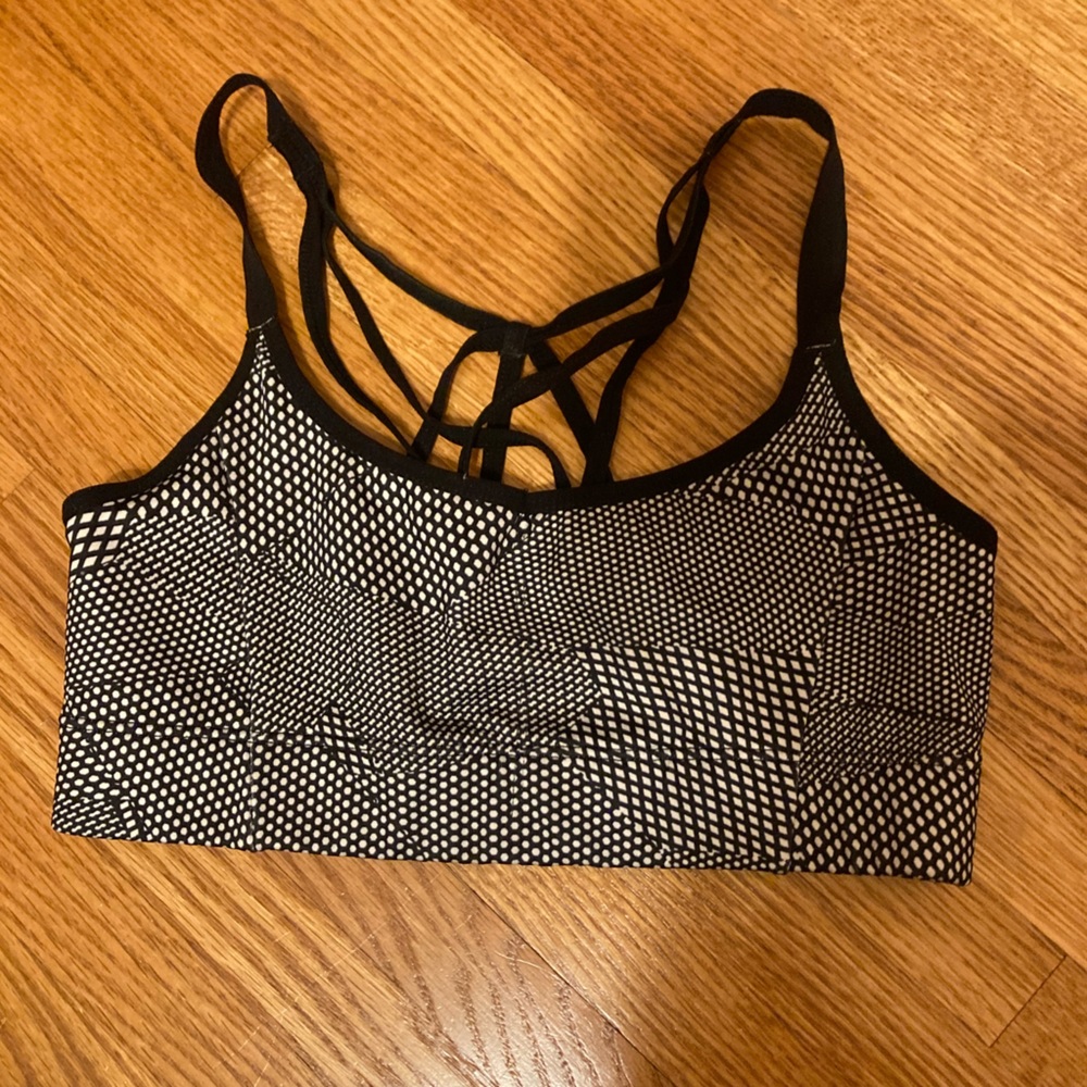 sports bra